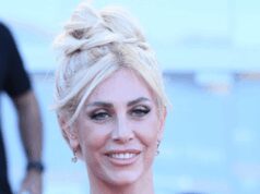 Chi è Paola Caruso, la showgirl ospite oggi a Verissimo: la lotta del figlio Michele