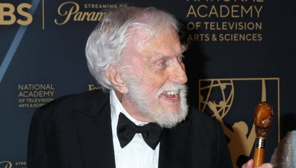 Dick Van Dyke compie 100 anni: “Non è abbastanza, si vuole vivere di più”