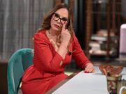 Domenica In, Ornella Muti e la domanda ‘scomoda’ su Alain Delon: “Faccio fatica a parlarne”