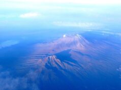 Elicottero in missione di soccorso si schianta sul Kilimangiaro, 5 morti