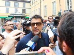 Fabrizio Corona multato dalla Consob per 200mila euro, ha violato il regolamento Ue sulle criptovalute