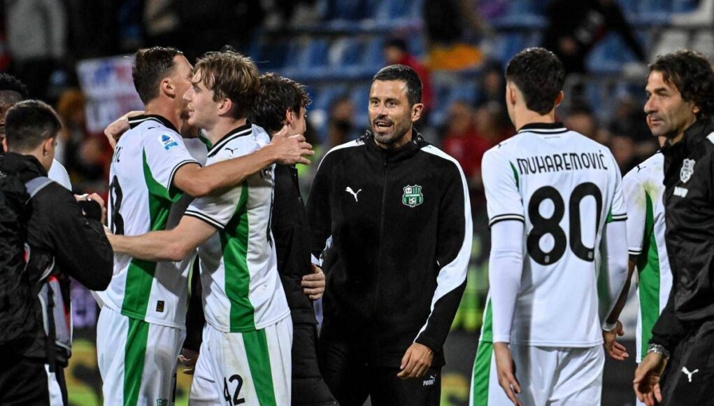 Fiorentina, crisi senza fine: il Sassuolo vince 3-1 a Reggio Emilia