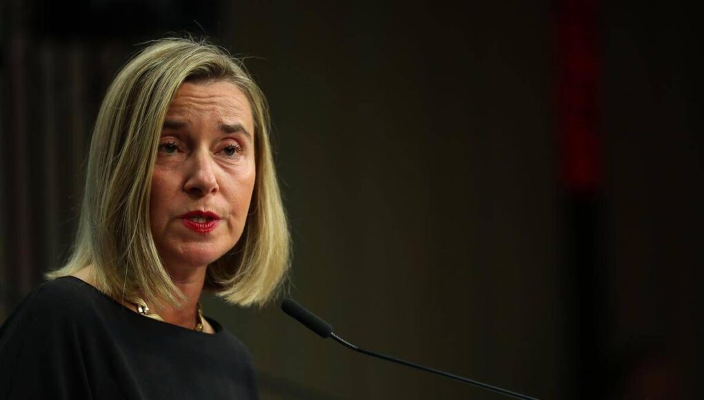 Inchiesta su fondi Ue, rilasciati Mogherini e Sannino