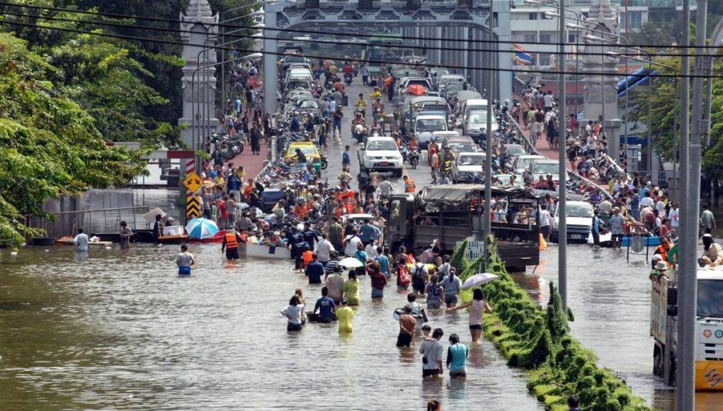 Indonesia e Sri Lanka, le alluvioni provocano un disastro che non fa notizia (o quasi) in Occidente