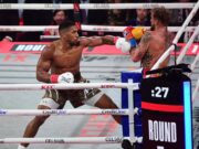 Joshua, incidente in Nigeria: il Suv si schianta, 2 morti