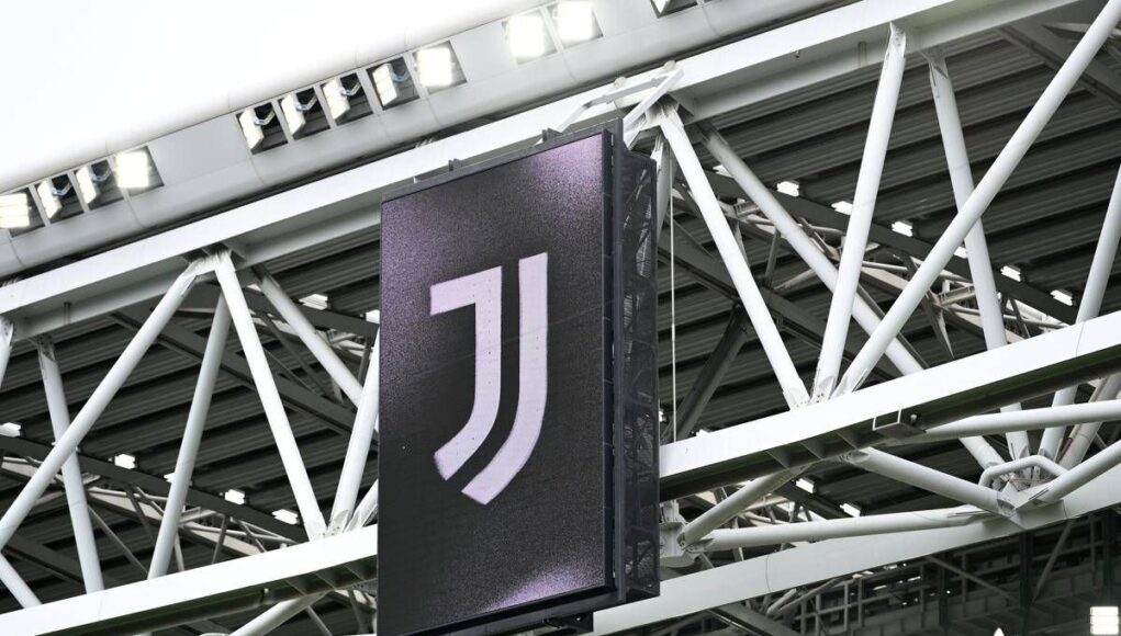 Juve, Exor smentisce trattative per cessione quote