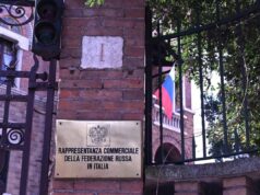 L’ambasciata russa attacca Repubblica e La Stampa: “Megafoni anti Mosca”
