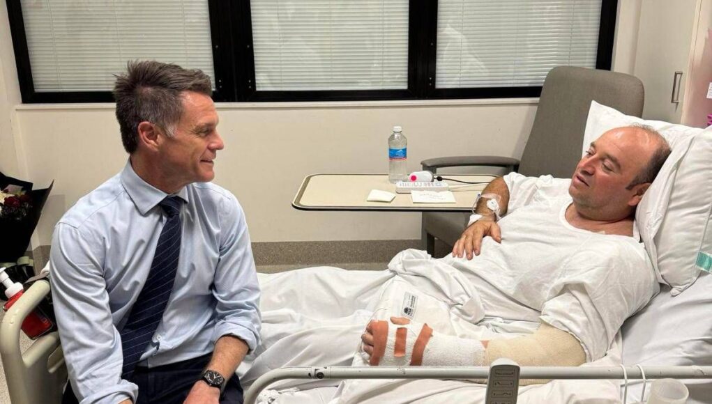 L’eroe di Bondi Beach, le fake news per colpa di Grok e la vera storia di Ahmed