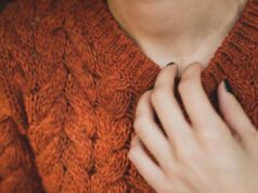 Mal di gola re dei sintomi invernali, ecco perché peggiora di notte