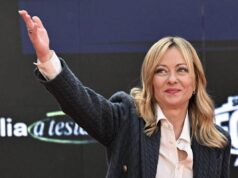 Meloni chiude Atreju, nel mirino Landini e Schlein: “Chi non ha contenuti scappa”