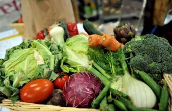 Microbioma alleato contro il mieloma: “Dieta ricca di fibre può frenarlo”