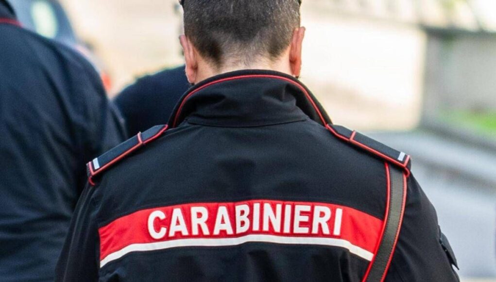 Milano, rapine e truffe ad anziani con tecnica finto carabiniere: 21 misure cautelari