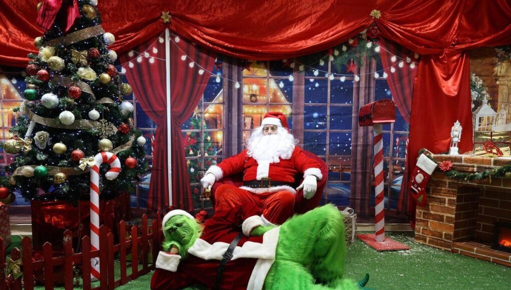 Natale 2025, sale l’effetto Grinch e cala la magia delle feste