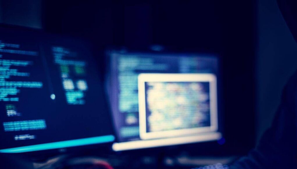 Nave italiana fermata in Francia e il mistero del ‘dispositivo spia’: “Pista di interferenza straniera”