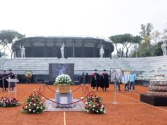 Nicola Pietrangeli, camera ardente al Foro Italico sulle note di Aznavour. Alle 15 i funerali