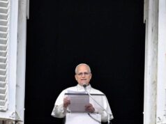 Papa all’Angelus: “Spesso ridicolizzato chi oggi crede alla pace e ha scelto via disarmata”