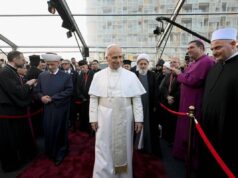 Papa, ultimo giorno in Libano: visita all’ospedale psichiatrico e poi al porto di Beirut