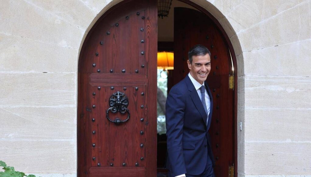 Pedro Sanchez persona dell’anno 2025 per l’Espresso