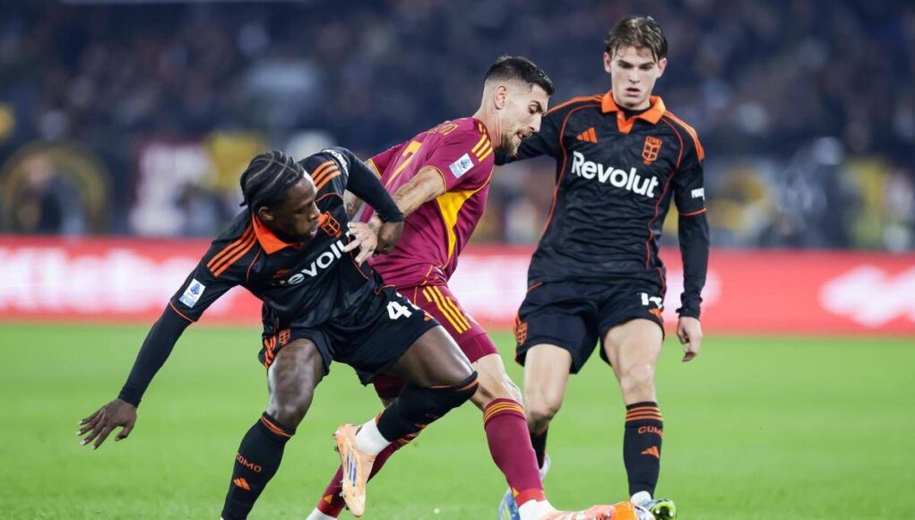 Roma-Como, lombardi in maglia… ‘giallorossa’. I tifosi: “Ma indossano la nostra divisa?”