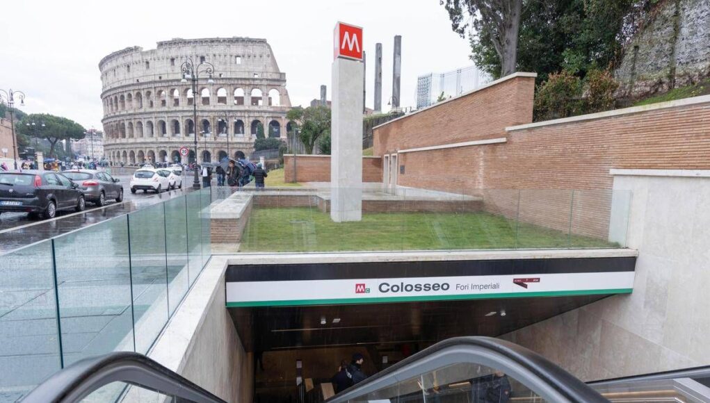 Roma, inaugurate le nuove stazioni-museo della Metro C di Porta Metronia e Colosseo