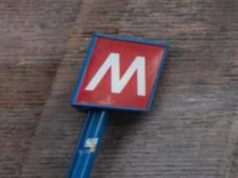 Roma, ragazza denuncia: “Violentata fuori dalla metro”