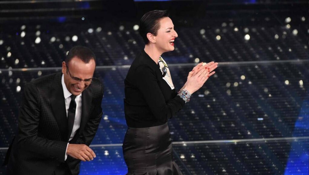 Sanremo, Arisa lascia il posto ad Annalisa? La ‘finta proposta’ di Carlo Conti