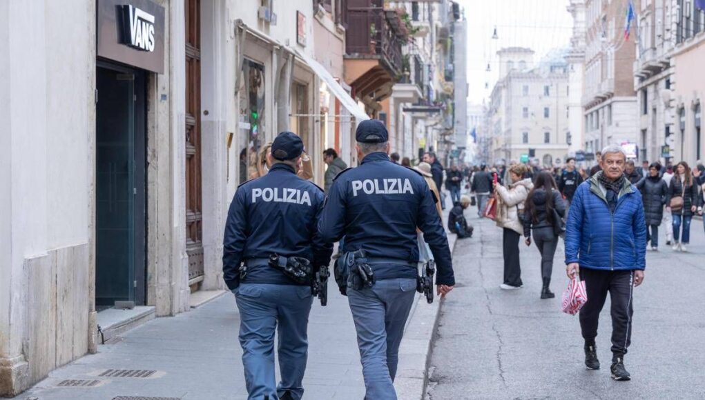 Sicurezza, Viminale: rafforzati controlli per concerti, eventi e mercatini Natale