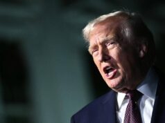 Trump sempre più ricco, la maggior parte degli americani in difficoltà: i conti non tornano