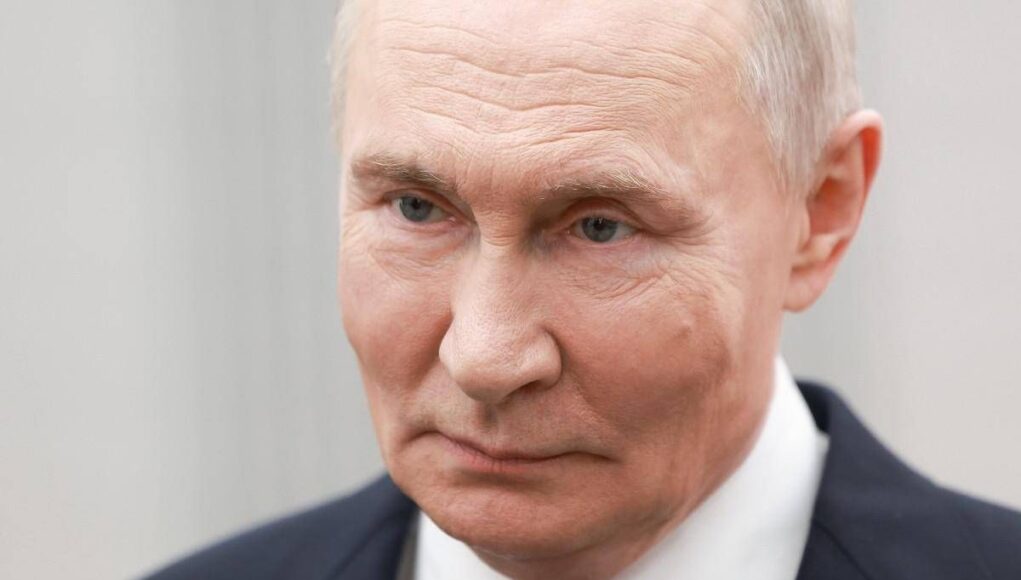 Ucraina, Putin: “Negoziati con Usa complessi. Io e Zelensky vediamo le cose in modo diverso”