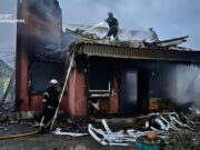 Ucraina-Russia, notte di fuoco su Kiev. Oggi Trump e Zelensky in call con i leader Ue