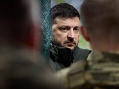 Ucraina, Zelensky: “Aspettiamo oggi risposta Russia su piano Usa”