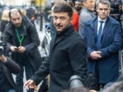 Ucraina consegna il piano agli Usa. Trump: “Zelensky deve essere realista”