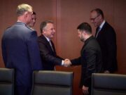 Ucraina, oggi nuovo vertice a Berlino. Witkoff: “Molti progressi con Zelensky”