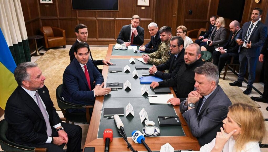 Ucraina, progressi nei colloqui: ma resta il nodo adesione Nato e Donbasss