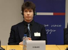 Ue, al convegno Pro Vita la testimonianza di un detransitioner: “Stop esperimenti su bambini”