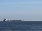 Venezuela, New York Times: “Petroliera inseguita da Usa rivendica protezione di Mosca”