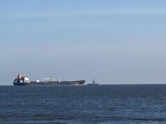 Venezuela, New York Times: “Petroliera inseguita da Usa rivendica protezione di Mosca”