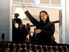 Venezuela, premio Nobel Machado appare in pubblico dopo mesi di clandestinitĂ