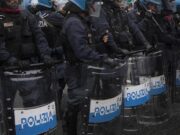 Agenti sotto processo solo su richiesta del ministro, arriva lo ‘scudo’ di Fratelli d’Italia