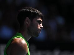 Australian Open, De Minaur prende warning e Alcaraz lo difende: cos’è successo