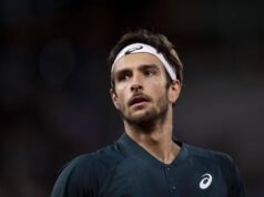 Australian Open, Musetti perde primo set e impreca (con se stesso): “Fai schifo”