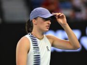 Australian Open, Swiatek perde e chiede privacy: “Siamo animali allo zoo?”