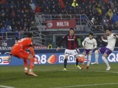 Bologna-Fiorentina 1-2, vittoria viola con dedica a Commisso