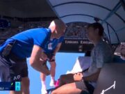 Cobolli, malessere agli Australian Open: “Posso andare in bagno?”