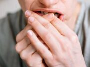 Da mangiarsi le unghie al ‘ghosting’, perché lo facciamo? “E’ sopravvivenza”