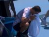Darderi, malessere e vomito agli Australian Open. Poi spacca la racchetta