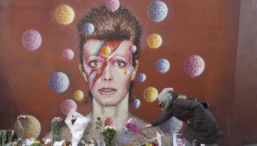 Dieci anni senza David Bowie, l’eredità immortale del Duca Bianco