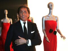 È morto Valentino, Meloni: “L’Italia perde una leggenda”. Mattarella: “Guardava oltre convenzioni”