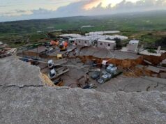 Frana a Niscemi, notte al Palasport per oltre 500 sfollati