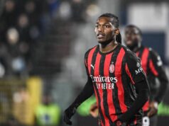 Leao vuole calciare il rigore, Allegri dice no: cos’è successo in Como-Milan
